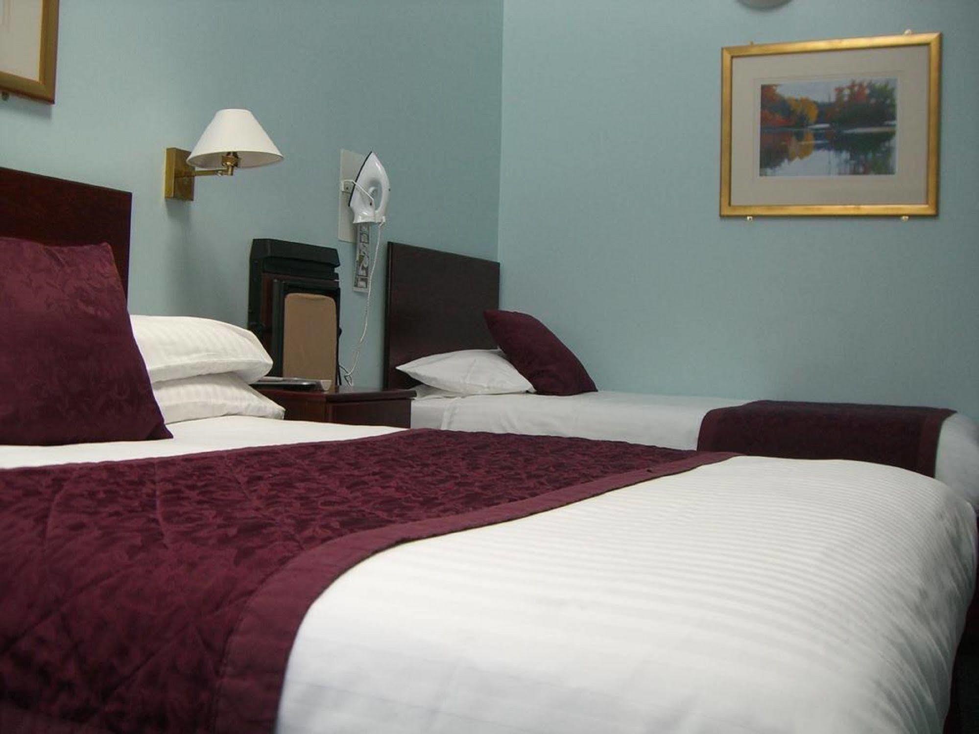 Kings Paget Hotel West Drayton  Dış mekan fotoğraf
